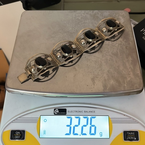 Vintage Taxco Mexico sterling silver bracelet, approx 6.25 inches, 32 grams - Picture 13 of 14